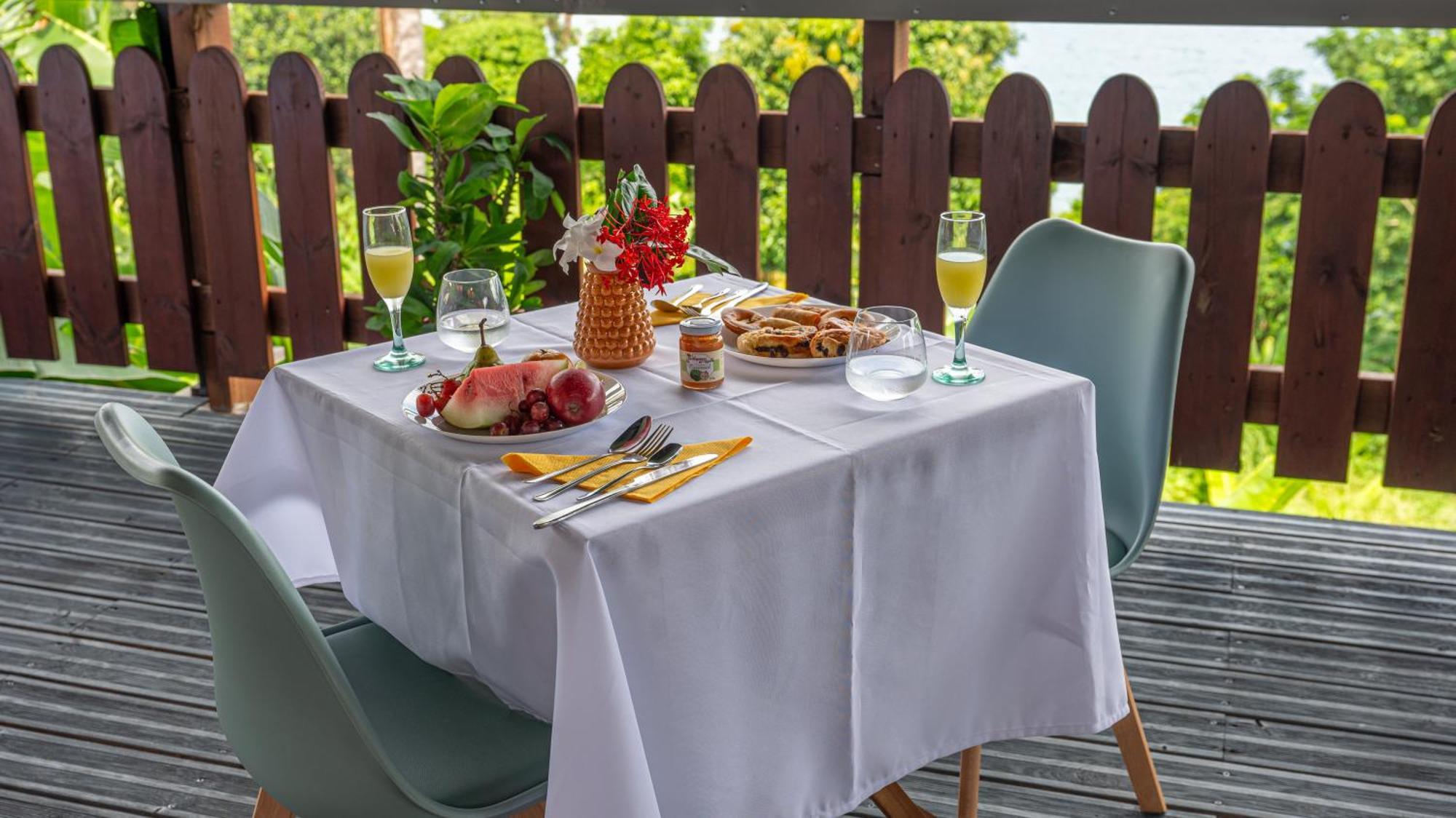 Jade Hotel And Spa Bandrele المظهر الخارجي الصورة